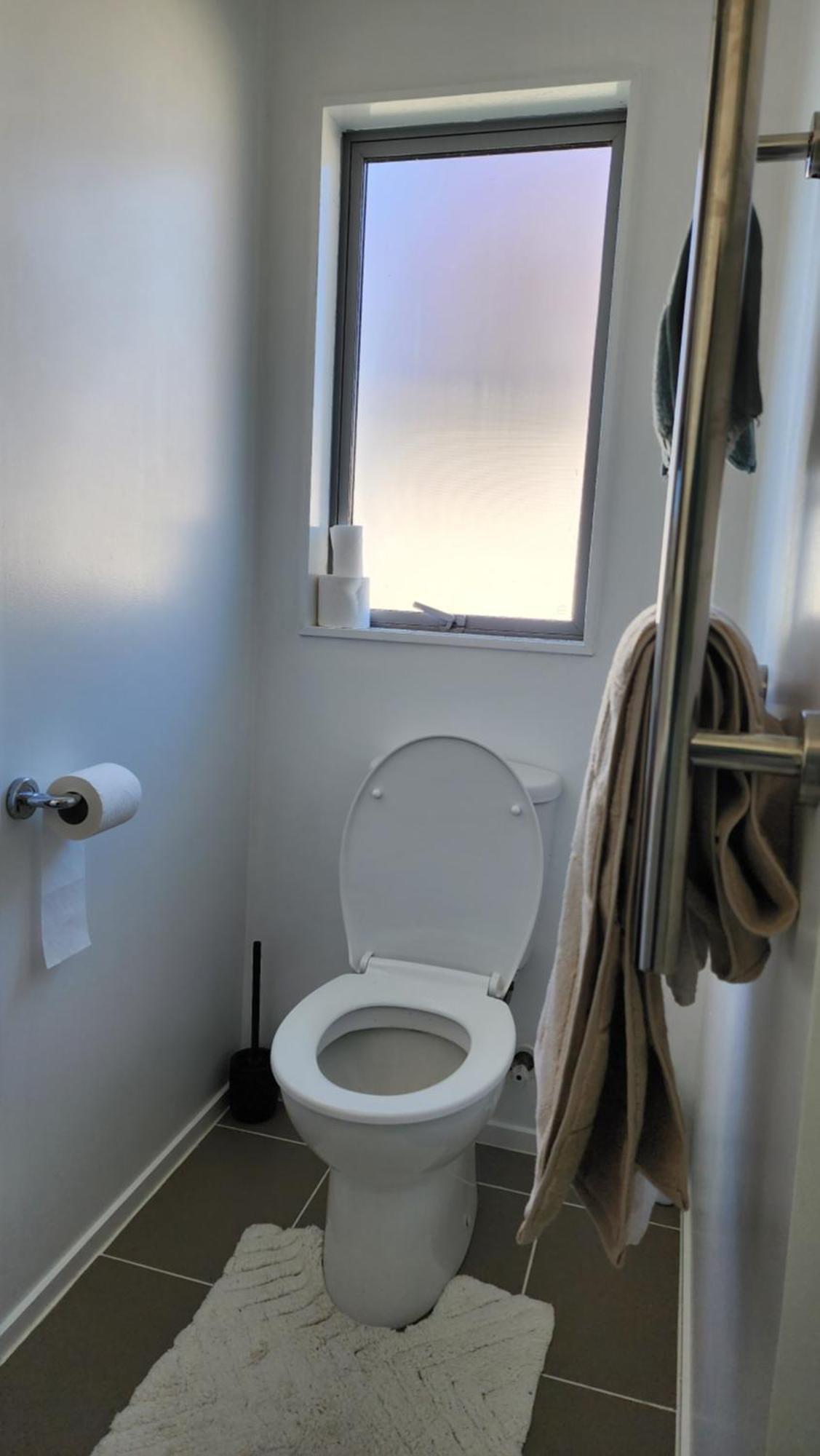 Oaktree Entire Holiday Home, Sleeps 8 To12 Rotorua Bagian luar foto